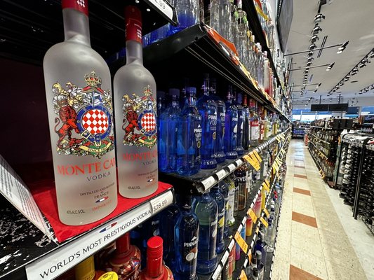 Gulf Liquors by null