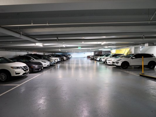 WAIKIKI SHOPPING PLAZA PARKING GARAGE - Updated March 2025 - 45 Photos