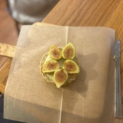 Breads on Oak Cafe & Bakery - Fig Tart