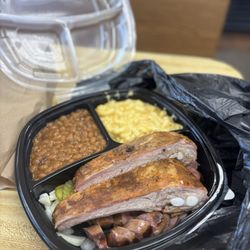 Blake's Barbecue - Two meat platter with ribs and smoked sausage Baked Beans Mac and cheese