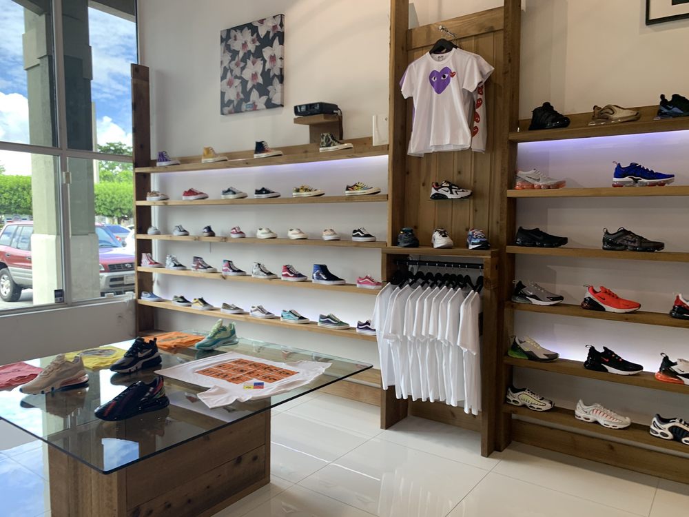 solefly friends and family