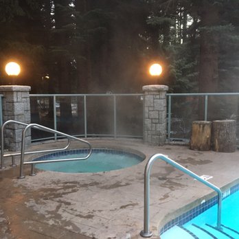 Summit Lodge Boutique Hotel - Hotels Near Me - Whistler, British Columbia Summit Lodge Boutique Hotel - Hotels Near Me - Whistler, British Columbia