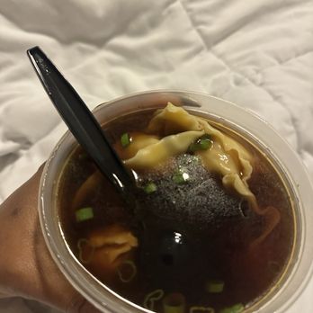 Feng Shui - Wonton soup - Chinese Near Me - Dallas, Texas