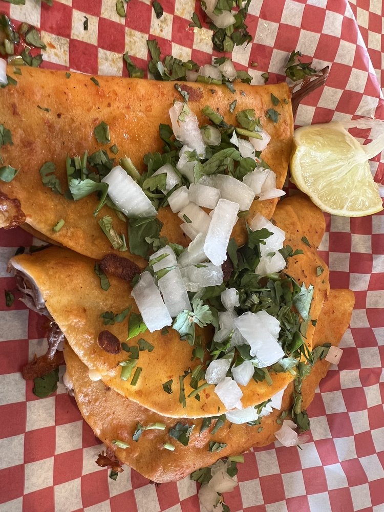 Tacos La Chule Mexican Restaurant & Bar, Rockford Roadtrippers