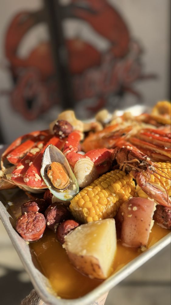 Food from Craving Crab Haus