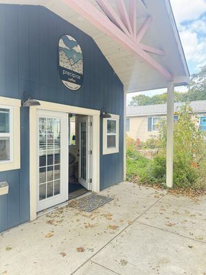 Precipice Coffee by null