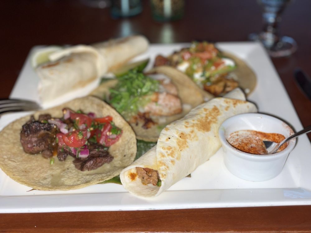 EL VEZ 2532 Photos & 3119 Reviews Mexican 121 S 13th St, Philadelphia, PA Restaurant