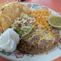 Colleen's - Special 2 crunchy tacos chicken