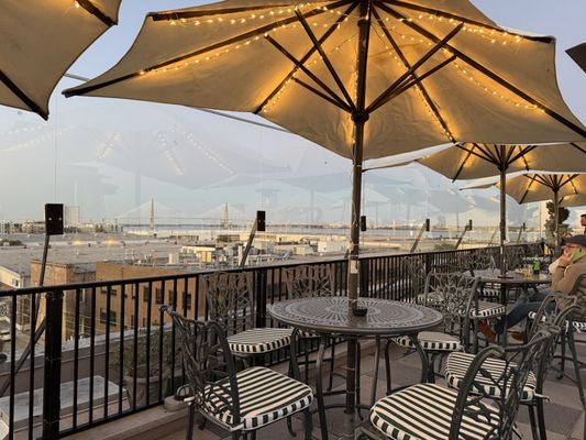 Pavilion Bar by null