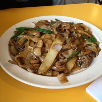 Yummy Cafe - Chow fun - Chinese Near Me - Sacramento, California