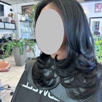 Dzung's Beauty Salon - Layered haircut front - Hair Salons Near Me - Reseda, California Dzung's Beauty Salon - Layered haircut front - Hair Salons Near Me - Reseda, California