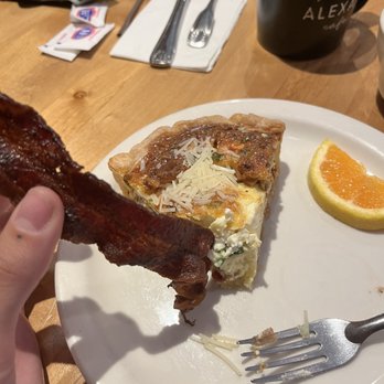Alexa's Cafe - Willow quiche - Breakfast & Brunch Near Me - Bothell, Washington Alexa's Cafe - Willow quiche - Breakfast & Brunch Near Me - Bothell, Washington