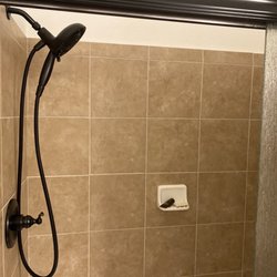 Mountain Shadows Resort - Shower