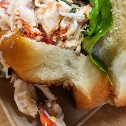 Delices De La Mer (Les) - Lobster Bun @ $18.50 (tax included)
