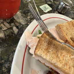 Sherwood Diner: destroyed silverware... Sherwood Diner: destroyed silverware...