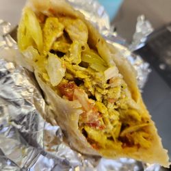Ray's  Mom's Café - the flavors! yummm and great amount of ingredients and chicken!
