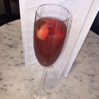 Frizzenti - Strawberry Rossini - Champagne Bars Near Me - Birmingham, XWM Frizzenti - Strawberry Rossini - Champagne Bars Near Me - Birmingham, XWM