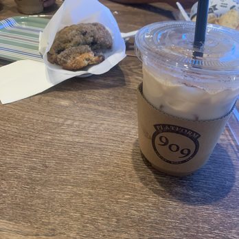 Platform 909 - Coffee & Tea Near Me - Chino Hills, California