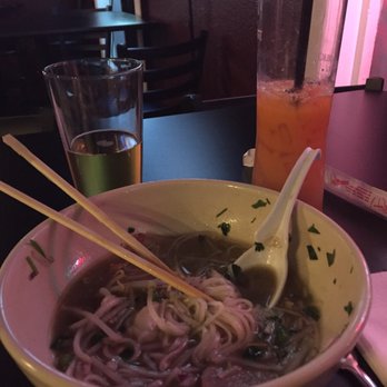 Fusion Lounge Bar & Grill - Asian Fusion Near Me - Redding, California