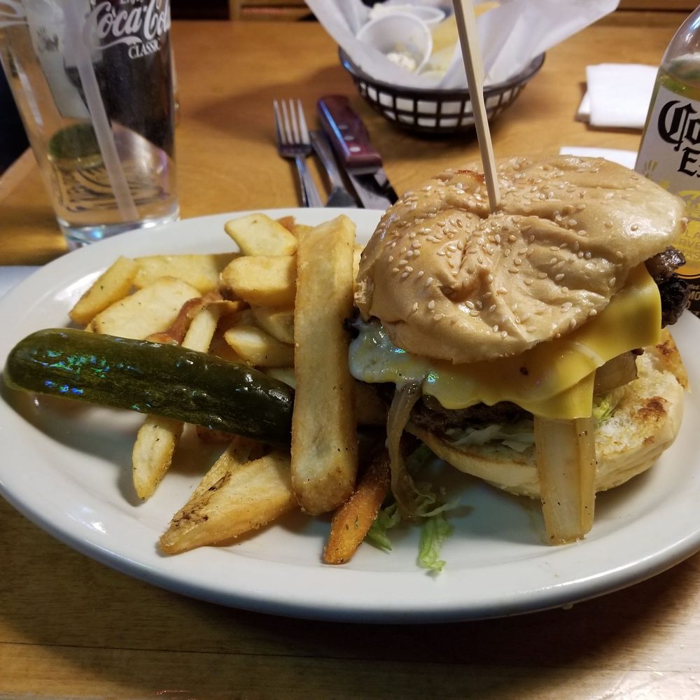 Texas Roadhouse - Steakhouses Near Me - Brooklyn, Ohio