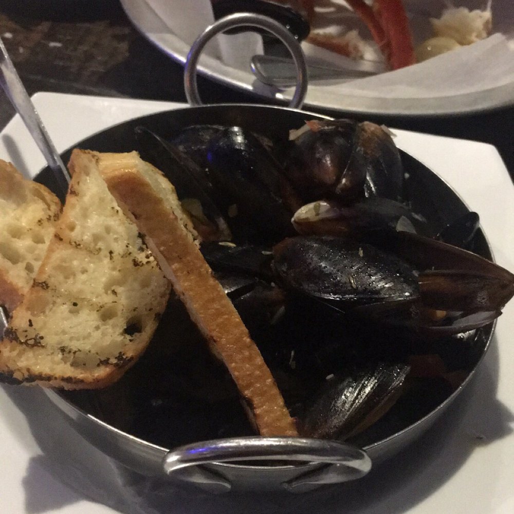 CJ Finz - Mussels & crab legs - Seafood Near Me - Manassas, Virginia