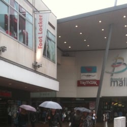 Broad Street Mall - Rainy Saturday, the Broad Street Mall