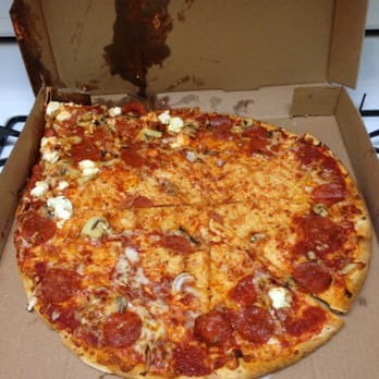 Paisano's Pizza - Notice ALL of the toppings in the corner of the box. Horrible delivery service. - Italian Near Me - Alexandria, Virginia Paisano's Pizza - Notice ALL of the toppings in the corner of the box. Horrible delivery service. - Italian Near Me - Alexandria, Virginia
