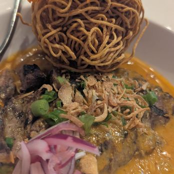 8 Ping Yang - Thai Near Me - Seattle, Washington
