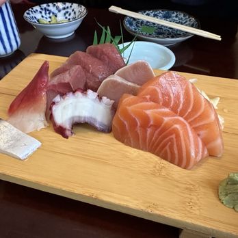Ginza - Sushi Bars Near Me - Bellevue, Washington Ginza - Sushi Bars Near Me - Bellevue, Washington