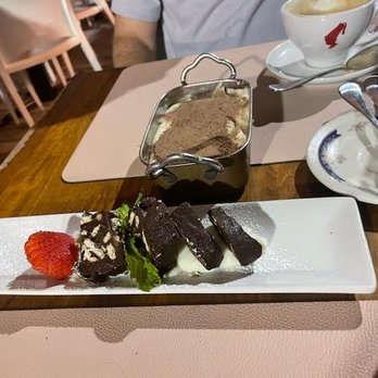 Pane e Vino - Tiramisu & Salame al Cioccolato - Italian Near Me - Miami Beach, Florida Pane e Vino - Tiramisu & Salame al Cioccolato - Italian Near Me - Miami Beach, Florida