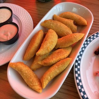 Colombia Kaliente - Empanada De Pollo - Colombian Near Me - Englewood, New Jersey Colombia Kaliente - Empanada De Pollo - Colombian Near Me - Englewood, New Jersey