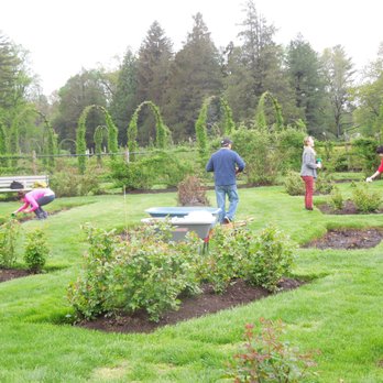 Elizabeth Park - Yelp Volunteer Day Saturday May 6th, 2017 - Parks Near Me - West Hartford, Connecticut Elizabeth Park - Yelp Volunteer Day Saturday May 6th, 2017 - Parks Near Me - West Hartford, Connecticut