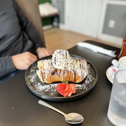 Country Kitchen & Cafe - Canoli French toast