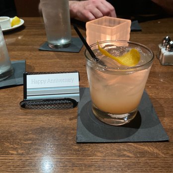 Devon - a glass of lemonade - Seafood Near Me - Hershey, Pennsylvania