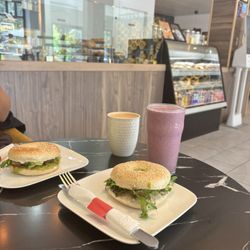 Vancouver Honey Cafe - Berry smoothie, mocha, and bee bagels