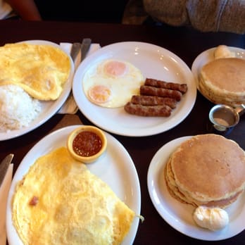 Eggs 'n Things - Waikiki Beach Eggspress - Breakfast for 3! - Breakfast & Brunch Near Me - Honolulu, Hawaii