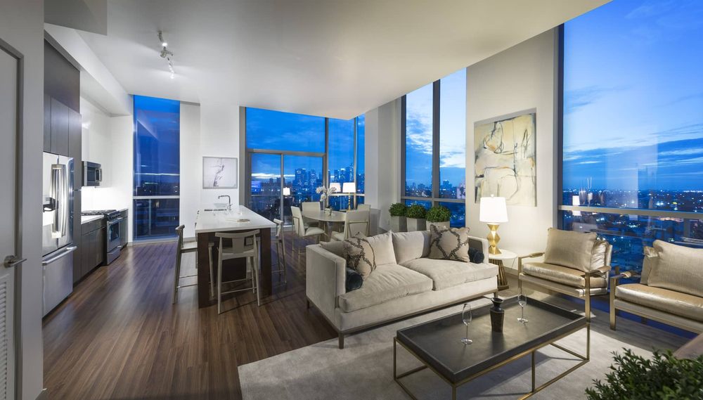 3033 WILSHIRE Updated October 2024 126 Photos & 103 Reviews 3033 Wilshire Blvd, Los