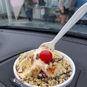 Lickety Splits - Caramel pecan sugar free sundae - Candy Stores Near Me - Wyoming, Rhode Island Lickety Splits - Caramel pecan sugar free sundae - Candy Stores Near Me - Wyoming, Rhode Island