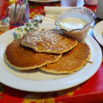 808 Grindz Cafe - Pancakes with macademia sauce - Cafes Near Me - Lahaina, Hawaii 808 Grindz Cafe - Pancakes with macademia sauce - Cafes Near Me - Lahaina, Hawaii