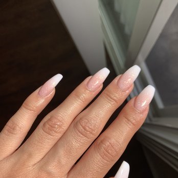 C & L Nails - Natural lighting w/ flash. Ombré w/ glitter $46 - Nail Salons Near Me - Chula Vista, California C & L Nails - Natural lighting w/ flash. Ombré w/ glitter $46 - Nail Salons Near Me - Chula Vista, California