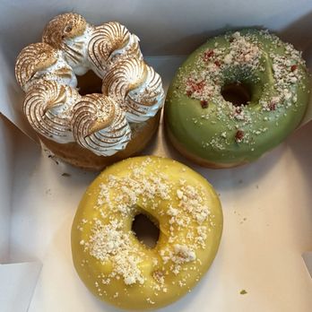 Doce Donut Co - Tres leches, strawberry mochi, and vanilla mango - Donuts Near Me - Seattle, Washington Doce Donut Co - Tres leches, strawberry mochi, and vanilla mango - Donuts Near Me - Seattle, Washington