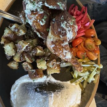 Meddys - Garlicky Chicken - Mediterranean Near Me - Lenexa, Kansas