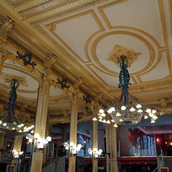 Brasserie du Commerce - Beautiful ceiling - Brasseries Near Me - Besançon, 25 Brasserie du Commerce - Beautiful ceiling - Brasseries Near Me - Besançon, 25