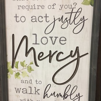Shenandoah Heritage Market - Lovely frame - Farmers Market Near Me - Harrisonburg, Virginia