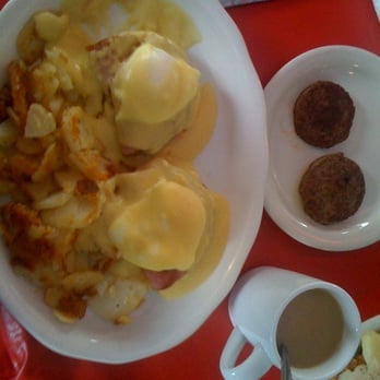 Little Gus Cafe - Yummy eggs Benny - Breakfast & Brunch Near Me - Plano, Texas