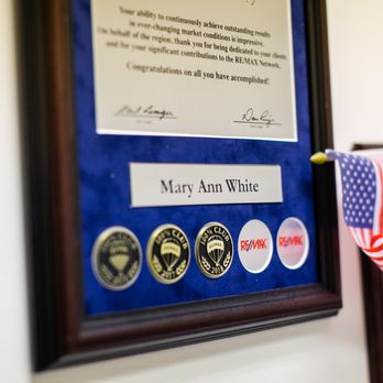 Mary Ann White - RE/MAX - Real Estate Agents Near Me - Chester, Virginia Mary Ann White - RE/MAX - Real Estate Agents Near Me - Chester, Virginia