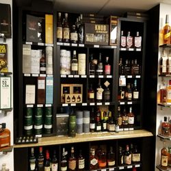 Fine Wine & Liquor