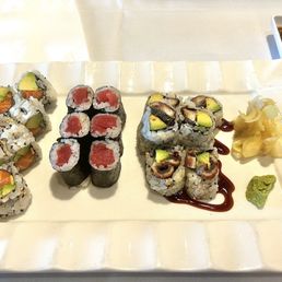 Sushi rolls