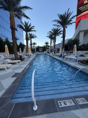 Sun Club at Fontainebleau Las Vegas by null