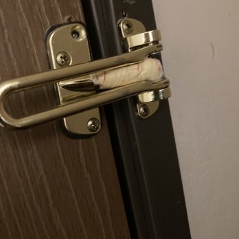 3 Peaks Lodge - Tape on lock - Hotels Near Me - Keystone, Colorado 3 Peaks Lodge - Tape on lock - Hotels Near Me - Keystone, Colorado